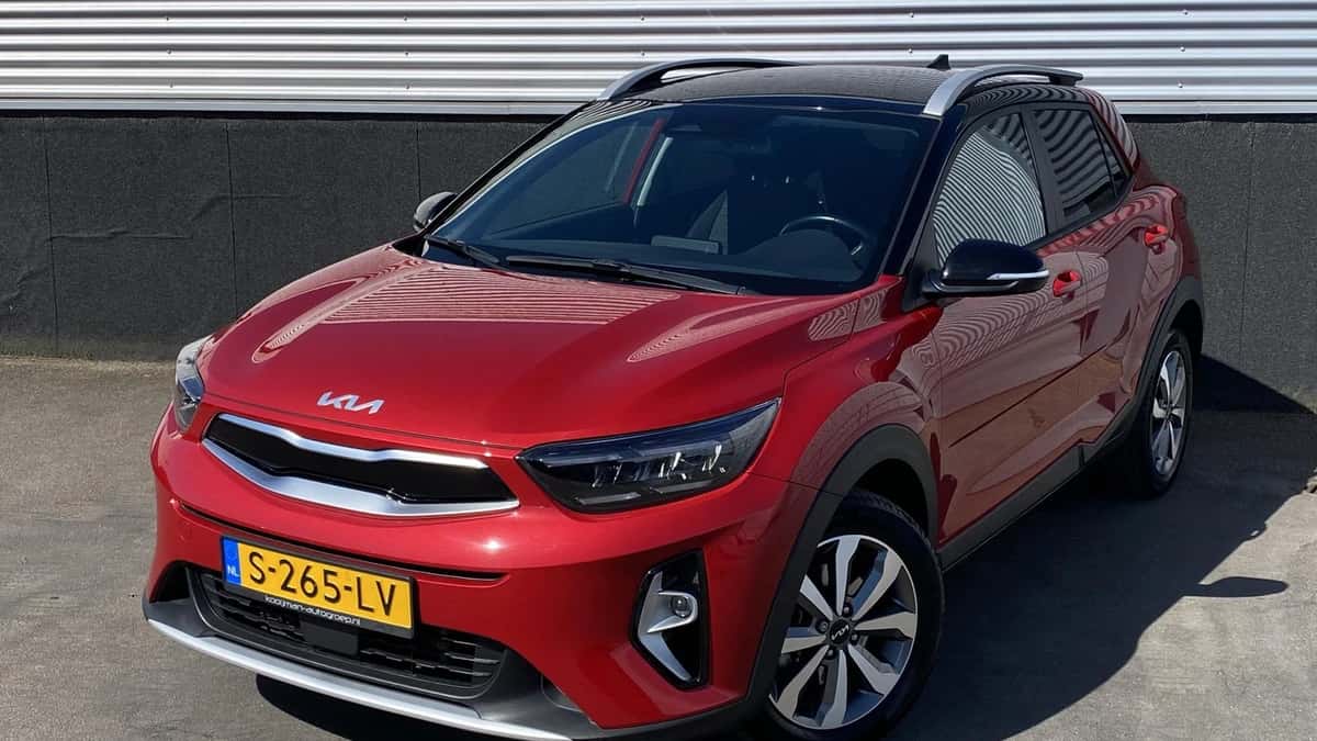 Kia Stonic (2023) — foto 1