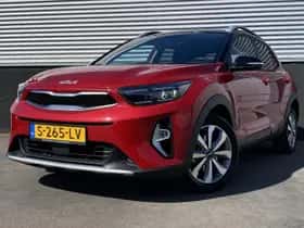 Kia Stonic (2023) thumbnail 2