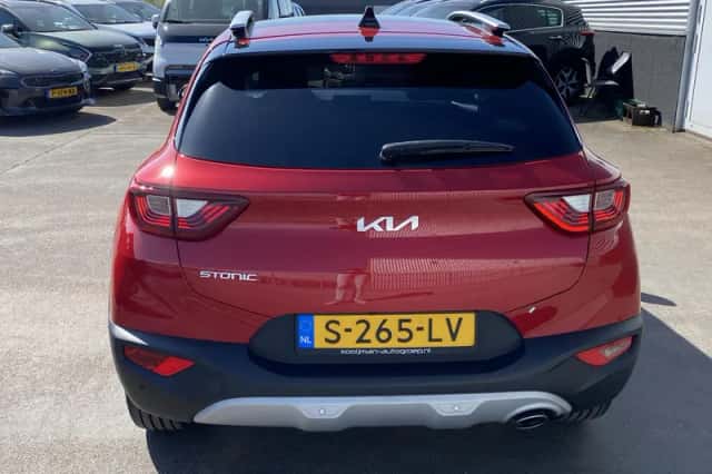 Kia Stonic (2023) thumbnail 6