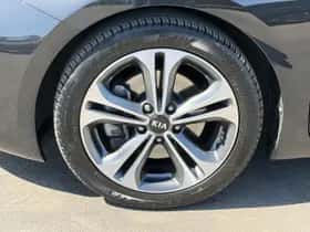 Kia Ceed (2017) thumbnail 4