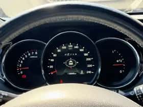 Kia Ceed (2017) thumbnail 10