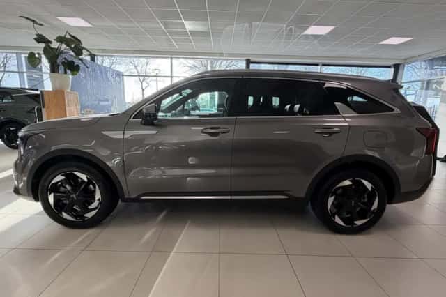 Kia Sorento (2026) thumbnail 2