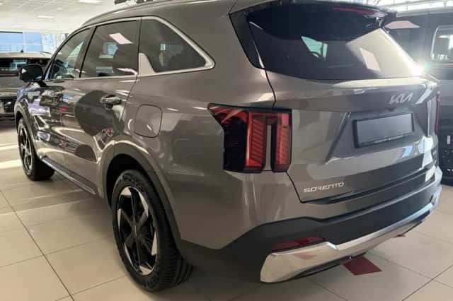 Kia Sorento (2026) thumbnail 3
