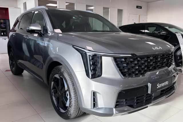 Kia Sorento (2026) thumbnail 4