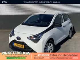 Toyota Aygo (2021) thumbnail 1