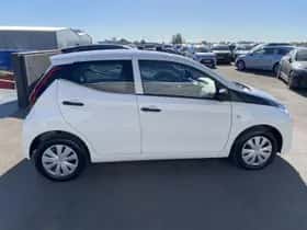 Toyota Aygo (2021) thumbnail 14