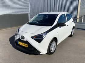 Toyota Aygo (2021) thumbnail 3