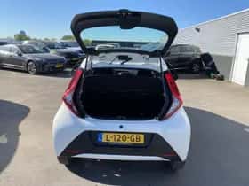 Toyota Aygo (2021) thumbnail 7