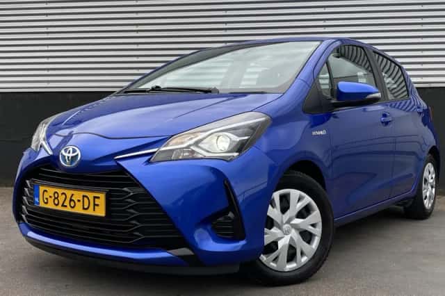 Toyota Yaris (2019) thumbnail 2
