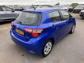Toyota Yaris (2019) thumbnail 12
