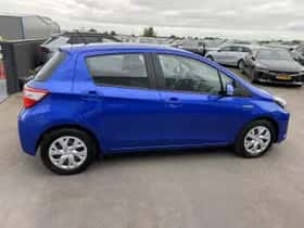 Toyota Yaris (2019) thumbnail 13