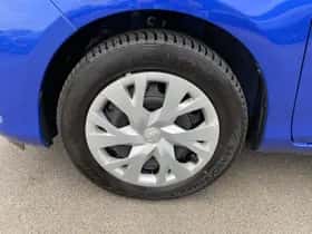 Toyota Yaris (2019) thumbnail 16