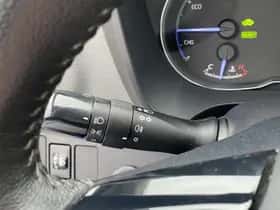 Toyota Yaris (2019) thumbnail 24