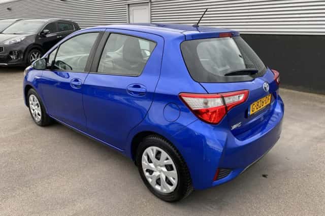 Toyota Yaris (2019) thumbnail 5