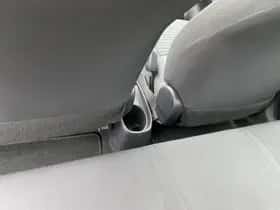 Toyota Yaris (2019) thumbnail 46