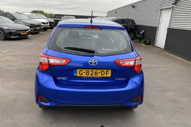 Toyota Yaris (2019) thumbnail 6