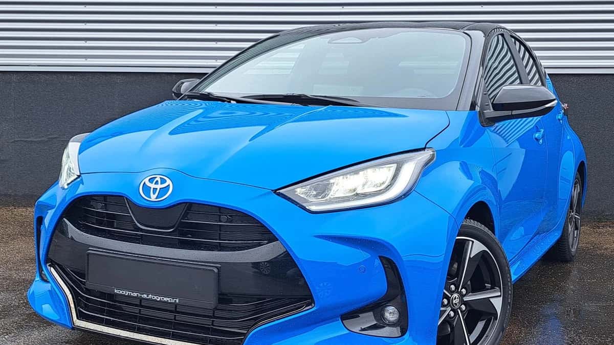 Toyota Yaris (2024) — foto 1