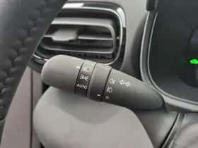 Toyota Yaris (2024) thumbnail 37