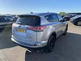 Toyota RAV4 (2018) thumbnail 15