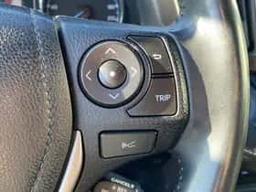 Toyota RAV4 (2018) thumbnail 31