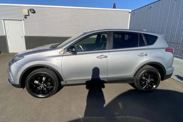 Toyota RAV4 (2018) thumbnail 5