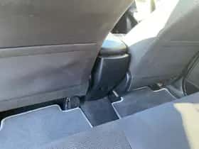 Toyota RAV4 (2018) thumbnail 53