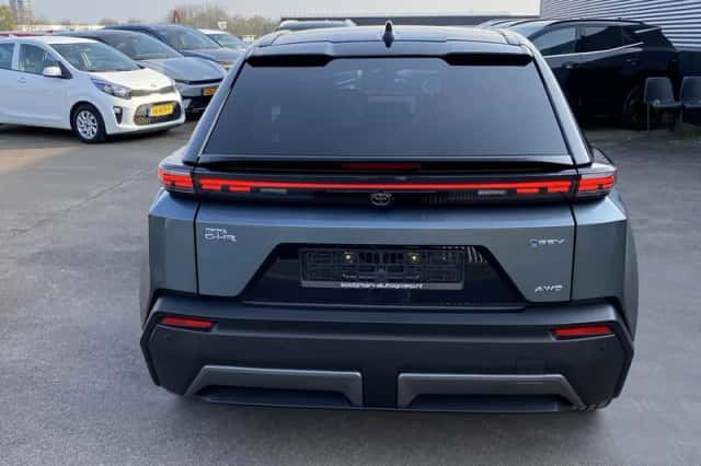 Toyota C-HR+ (2026) thumbnail 6