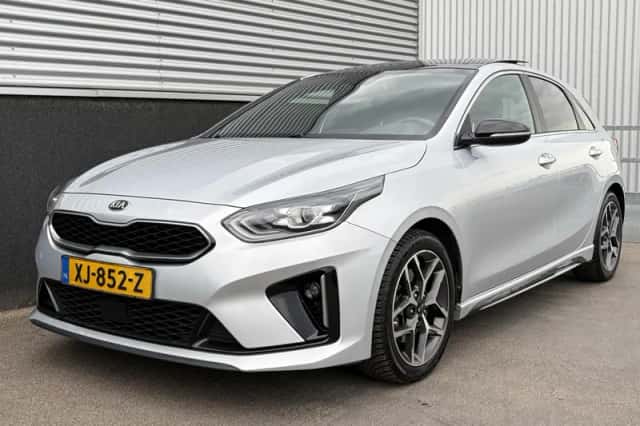 Kia Ceed (2019) thumbnail 3