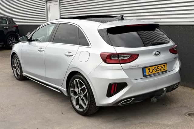 Kia Ceed (2019) thumbnail 5