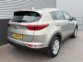 Kia Sportage (2016) thumbnail 25