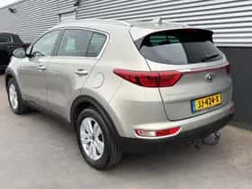Kia Sportage (2016) thumbnail 5