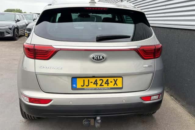 Kia Sportage (2016) thumbnail 6