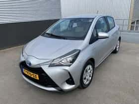 Toyota Yaris (2018) thumbnail 3