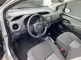 Toyota Yaris (2018) thumbnail 21