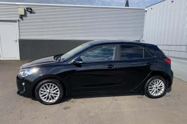 Kia Rio (2018) thumbnail 4