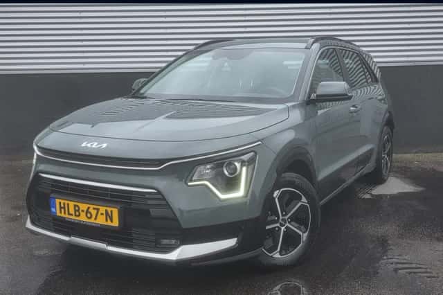 Kia Niro (2025) thumbnail 1