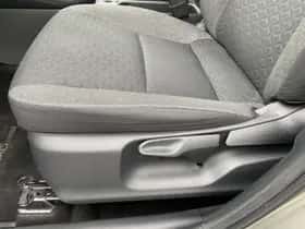 Toyota Yaris Cross (2022) thumbnail 23