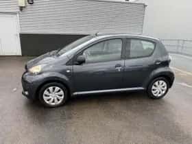 Toyota Aygo (2013) thumbnail 4