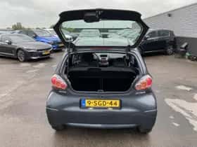 Toyota Aygo (2013) thumbnail 7