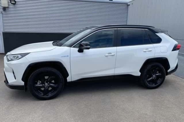 Toyota RAV4 (2020) thumbnail 4