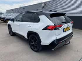 Toyota RAV4 (2020) thumbnail 5