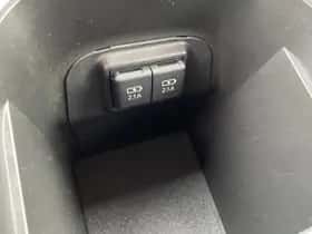 Toyota RAV4 (2020) thumbnail 41