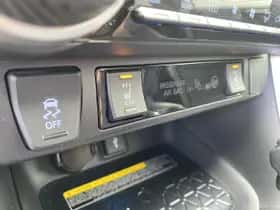 Toyota RAV4 (2020) thumbnail 43