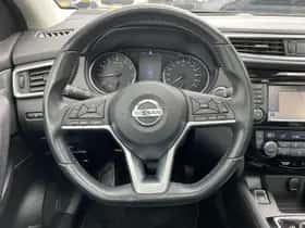 Nissan Qashqai (2018) thumbnail 4