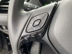 Toyota C-HR (2023) thumbnail 28