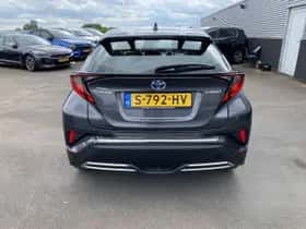 Toyota C-HR (2023) thumbnail 6