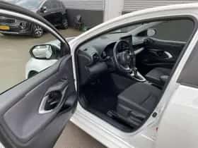 Toyota Yaris (2023) thumbnail 17