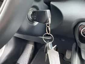 Toyota Yaris (2023) thumbnail 30