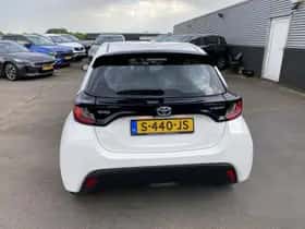 Toyota Yaris (2023) thumbnail 6