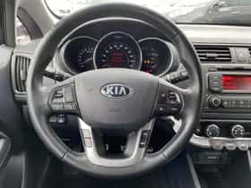 Kia Rio (2014) thumbnail 22